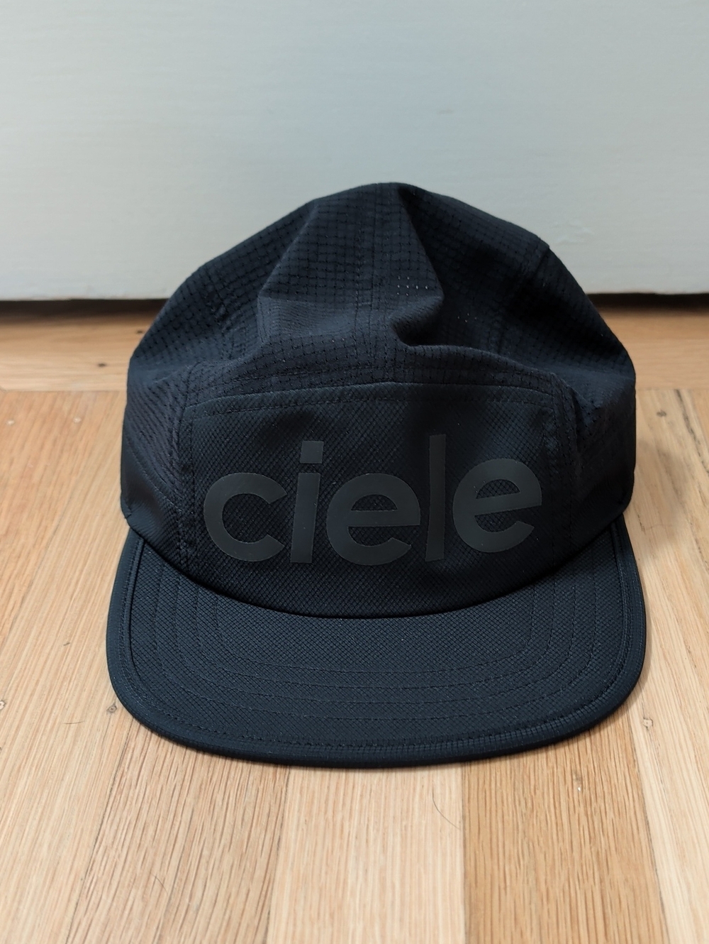 Ciele Athletics GOCap - Century Black Running Cap New Without Tags